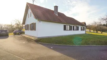 Expose Gepflegtes Einfamilienhaus mit Nebengebäude in sonniger Ruhelage