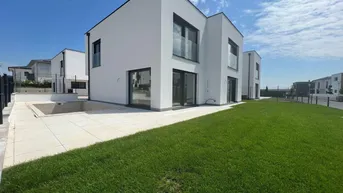 Expose Nur noch 1 Haus verfügbar - Neubau - Modernes Haus mit Pool - Belagsfertig