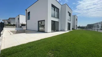 Expose Modernes Einfamilienhaus mit Pool - Schlüsselfertig