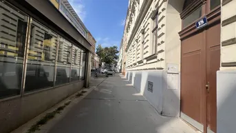 Expose Top Preis &amp; Lage-1 Zimmer-Singlewohnung-direkt vor der Haustür die U3