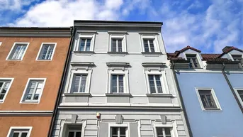 Expose Römerberg: Stadthaus. Lage. Ausblick. Dachgeschoss zum Veredeln.