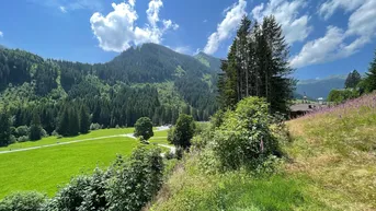 Expose ZWEITWOHNSITZ - HOCHWERTIGE EINFAMILIENHÄUSER/ CHALETS - EXKLUSIVES BAUPROJEKT MIT TRAUMHAFTEM BERGPANORAMA - ABSOLUTES WOHLFÜHLAMBIENTE ZUM RELAXEN