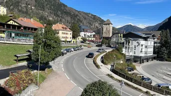 Expose Alpen - Anlage – traditionelles Apartment- und Geschäfts-Haus im Zentrum der Berge von Österreich
