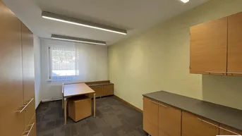 Expose Büroflächen zu vermieten!