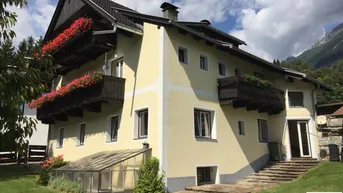Expose Jede Menge Möglichkeiten-Mehrfamilienhaus mit 5 Einheiten und großzügigem Garten