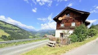 Expose Charmantes Häuschen - eingebettet in eine traumhafte Berglandschaft