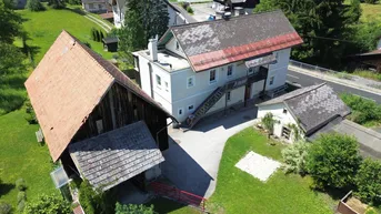 Expose Wohnhaus mit Nebengebäude und Stadl, Nähe Villach