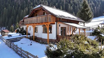 Expose Top saniertes Wohnhaus fußläufig zu Talstation Ankogelbahn und Seebachtal mit separatem Baugrund
