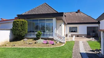 Expose Freundliches Familienhaus mit sehr schönem, ruhigen Garten - Wintergarten und 2 Gartenhäusern - Nähe Eisenstadt