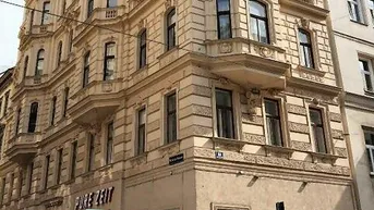 Expose INNENSTADT NÄHE ! ECKPORTALLOKAL MIT GROSSER AUSLAGENFRONT