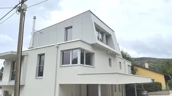 Expose Zweitbezug in Hinterbrühl: moderne Doppelhaushälfte - befristet