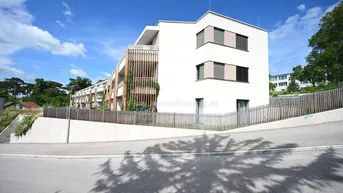 Expose Blick über Eisenstadt: südseitige Loggia/Terrasse, Garage möglich - 5 Jahre befristet