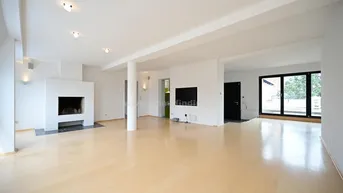 Expose wunderschöne Terrassen: Dachgeschoßwohnung beim nahe Bischof Faber Platz I befristet