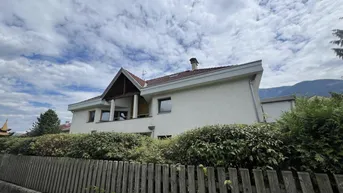 Expose SCHWAZ - Anlageobjekt: Perfekt eingeteilte 2 Zi.-Wohnung mit großer Terrasse zum Verkauf
