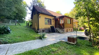 Expose **OPEN HOUSE 5.9.2025** - Einfamilienhaus mit Ausbau-Potenzial, &gt;1.700 m² Grundstück