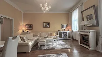 Expose Altbau mit Loggia