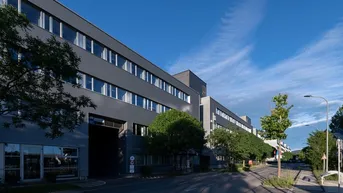 Expose Attraktive Büro- und Lagereinheiten im Gewerbepark in 2345 Brunn am Gebirge zu mieten