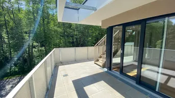 Expose Luxus in luftiger Höhe: 3-Zimmerwohnung mit privatem Dachgarten direkt beim Wienerwald - zu kaufen in 2391 Kaltenleutgeben