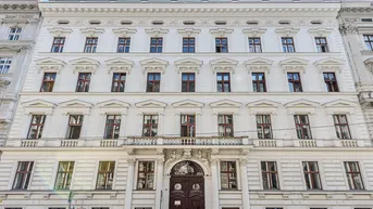Expose Investmentpaket - Wohnen und arbeiten im historischen Palais - insgesamt ca. 975 m² auf 4 Etagen - zu kaufen in 1040 Wien
