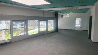 Expose TRICORE - Flexible Büroflächen nähe Gasometer zu mieten - 1030 Wien