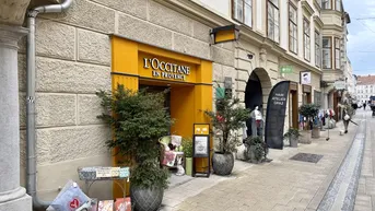 Expose Charmantes Geschäftslokal in TOP Lage in 8010 Graz zu mieten!