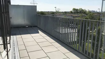 Expose 16 m² Terrasse: 2 Zimmer Wohnung in absoluter Ruhelage nahe Strebersdorf in 1210 Wien zu mieten