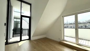 Expose ERSTBEZUG nach Ausbau - Wunderschöne 2 Zimmer Wohnung mit Freifläche in 1090 Wien!