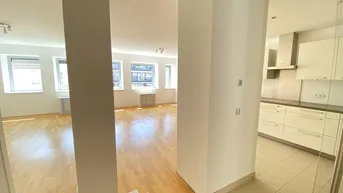 Expose Charmante Dachgeschoßwohnung mit Einbauküche im historischen Palais - ideal für Paare - perfekte Anbindung - zu kaufen in 1040 Wien