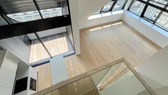Expose Generalsanierte 4-Zimmer-Dachgeschoß-Maisonette-Wohnung mit 3 Terrassen – zu mieten in 1010 Wien