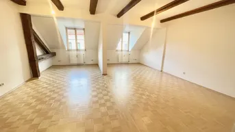 Expose Dachgeschoss-Wohnung - Nähe der Kunst - Universität Graz in 8010 Graz, zu mieten!