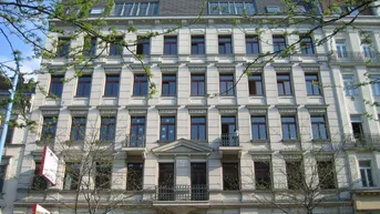 Expose Kleinbüro in bester Lage auf Mariahilfer Straße mit schöner Aussicht