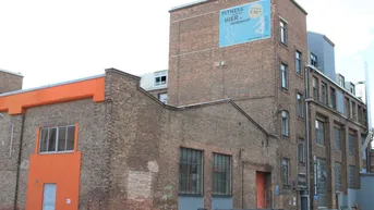 Expose Bürofläche auf Fabriksgelände