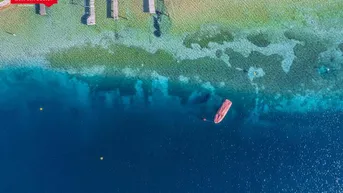 Expose Seeblick genial! Einfamilienhaus mit privatem Badeplatz - Schörfling am Attersee
