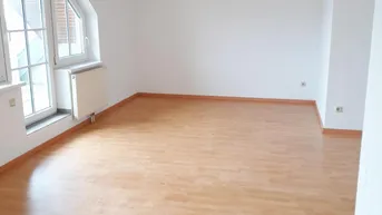 Expose Große 3-Zimmerwohnung mit Terrasse! Kaufoption!
