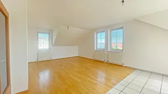 Expose 3 Zimmerwohnung mit Balkon! Provisionsfrei!