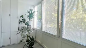 Expose ! PROVISIONSFREI ! 3 Zimmer mit Loggia und Auto-Stellplatz