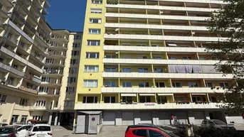 Expose 2 Zimmerwohnung in saniertem Wohnhaus perfekt gelegen mit Loggia