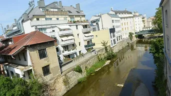 Expose Zentral gelegene helle, ruhige 2 Zimmerwohnung ca. 45 m² beim Josefplatz!