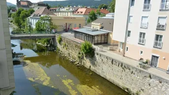 Expose Zentral gelegene helle, ruhige 2 Zimmerwohnung ca. 45 m² beim Josefplatz!