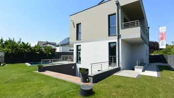 Expose Luxusvilla mit Poolparadies und Business-Option – Exklusives Wohnen auf 350 m² im Grünen!