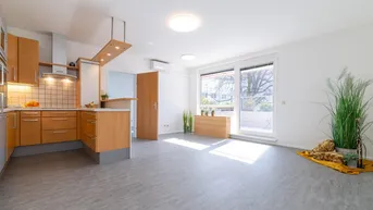 Expose SCHWECHAT | DAS BESTE HAUS AM HAUPTPLATZ | 50m² TERRASSENTRAUM | DIREKT BEIM SCHLOSSPARK
