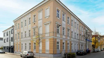 Expose Attraktive Büro/Praxis in Schwechat absolute Ruhelage: Super für Therapieraum, Werbung oder Massage