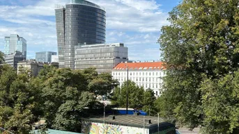 Expose repräsentative 4er WG in Alt-Etage - direkt hinter der Urania gelegen!