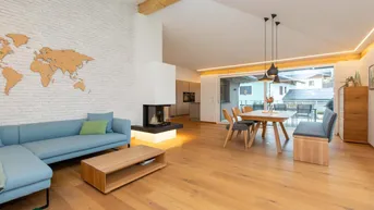 Expose PENTHOUSE in Mondsee