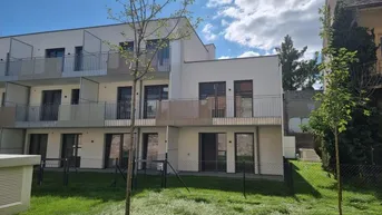 Expose Ihr Rückzugsort im Grünen – großzügige 3-Zimmer-Wohnung mit Loggia zum Verlieben