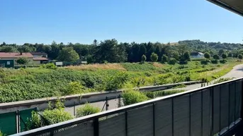 Expose Sonnige 3-Zimmer-Wohnung mit Loggia &amp; 2 Garagenplätzen im Tullnerfeld
