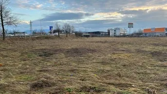 Expose Grundstück mit B Widmung am Fachmarktring Steyr - - Industrie oder Gewerbe !!!