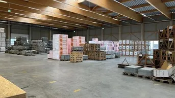 Expose Neuwertige Hallen zu vermieten ab 1000m2 , Außenfläche möglich LOGISTIKER willkommen