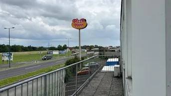 Expose 2 Büroflächen in Traun direkt an der B 1 zu vermieten 175 m2 und 170 m2