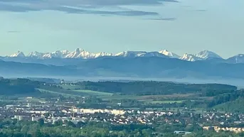 Expose Großes Grundstück in der Bergsiedlung - teilbar !!! Herrliche Aussicht - AUCH FÜR BAUTRÄGER GEEIGNET!